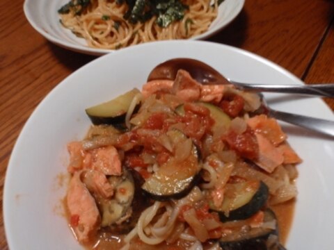 トマト缶を使って☆サーモンのトマトクリームパスタ